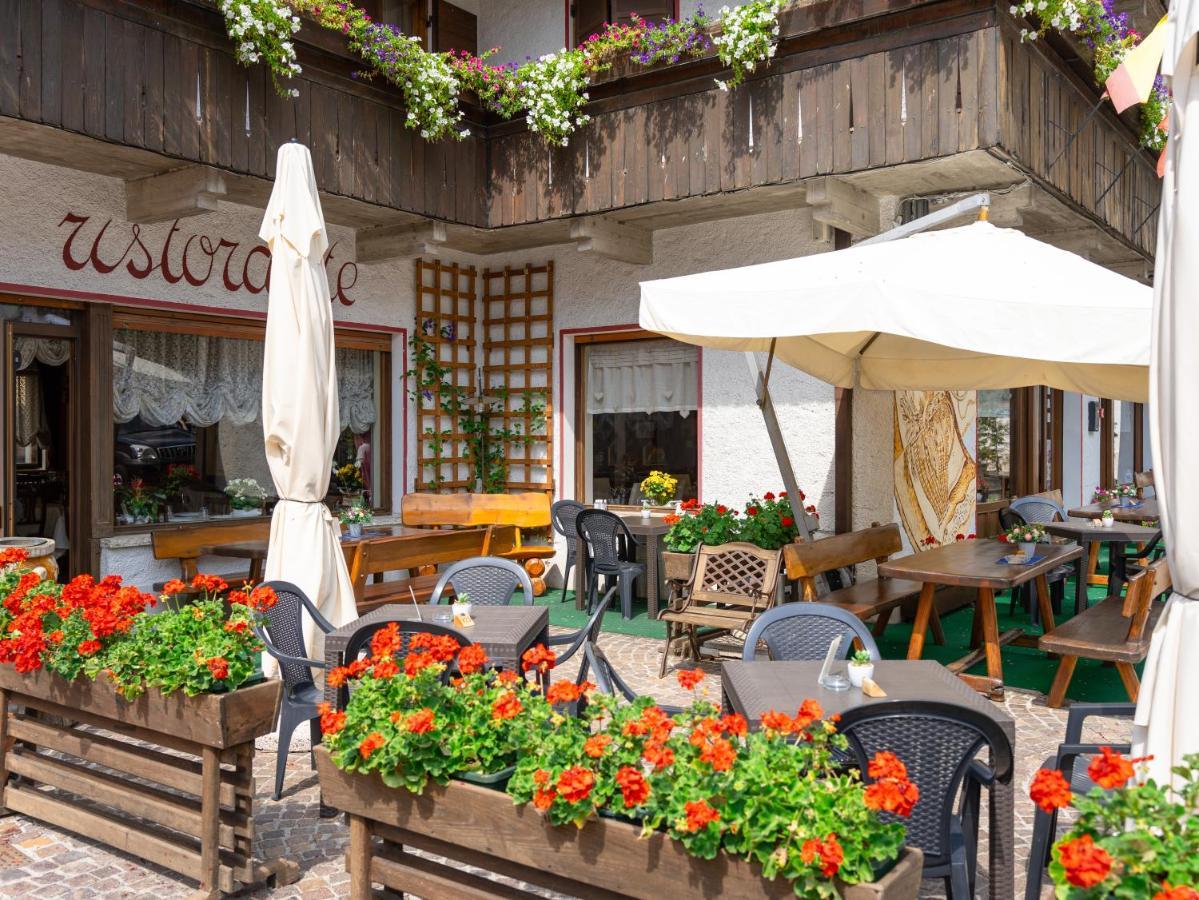 Hotel Alle Alpi Alleghe Esterno foto